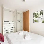 Apartment Wilenska Express Chic By Bookinghost